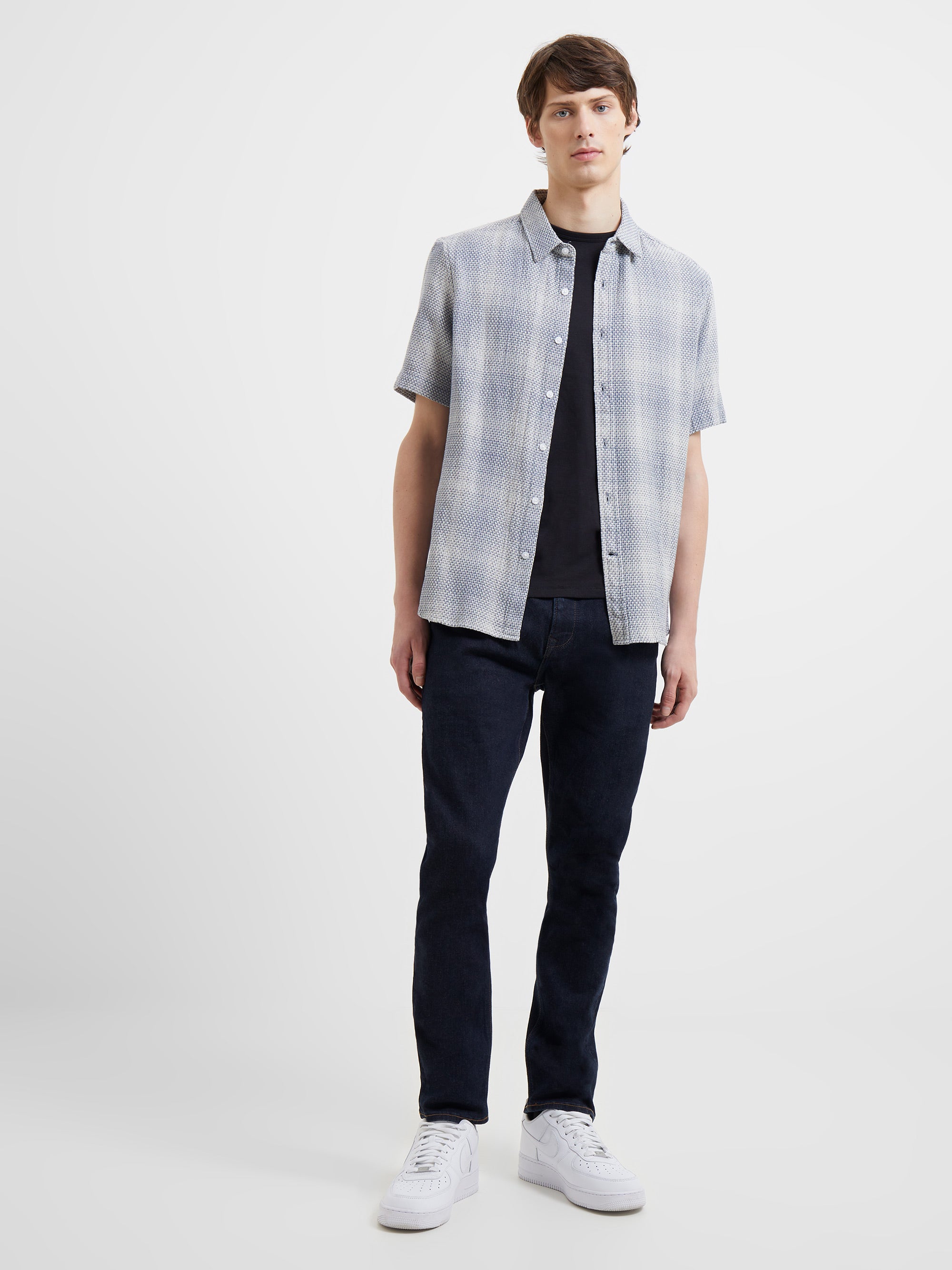 Camisa Clásica Berrow en Tejido Dobby de Algodón Premium
