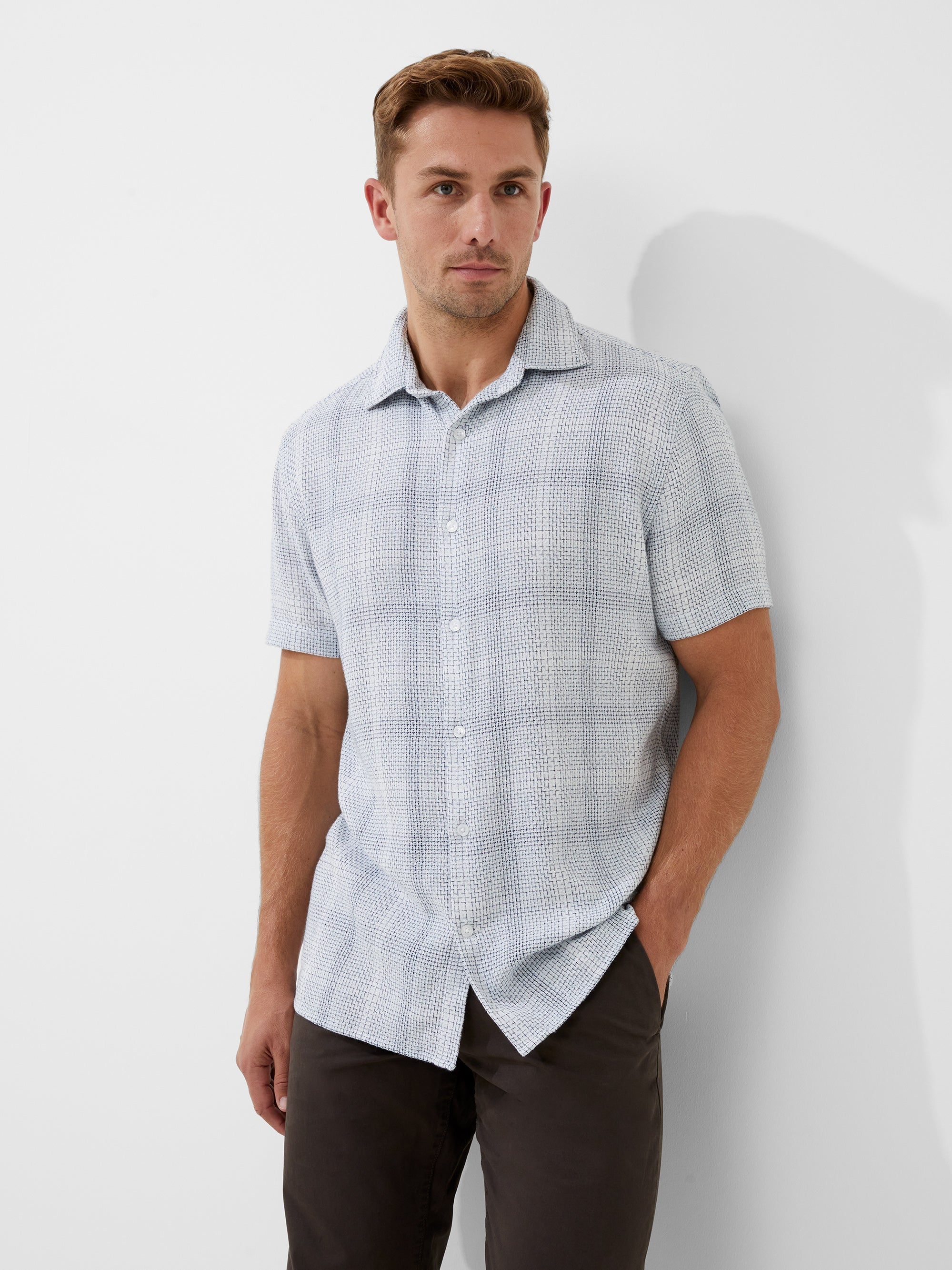 Camisa Ligera Barrow con Tejido Dobby - Manga Corta para Estilo Casual