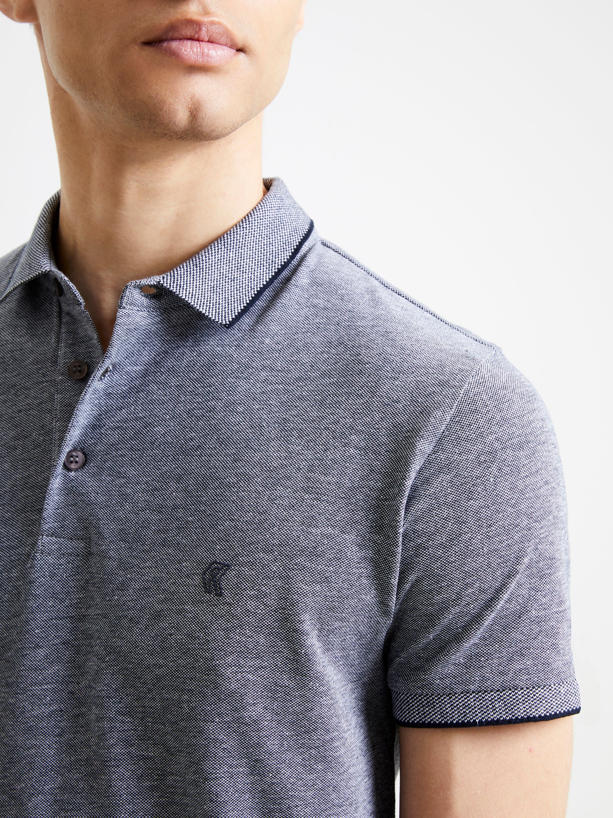 Camisa Polo Birdseye Premium con Diseño Exclusivo en Punta Única