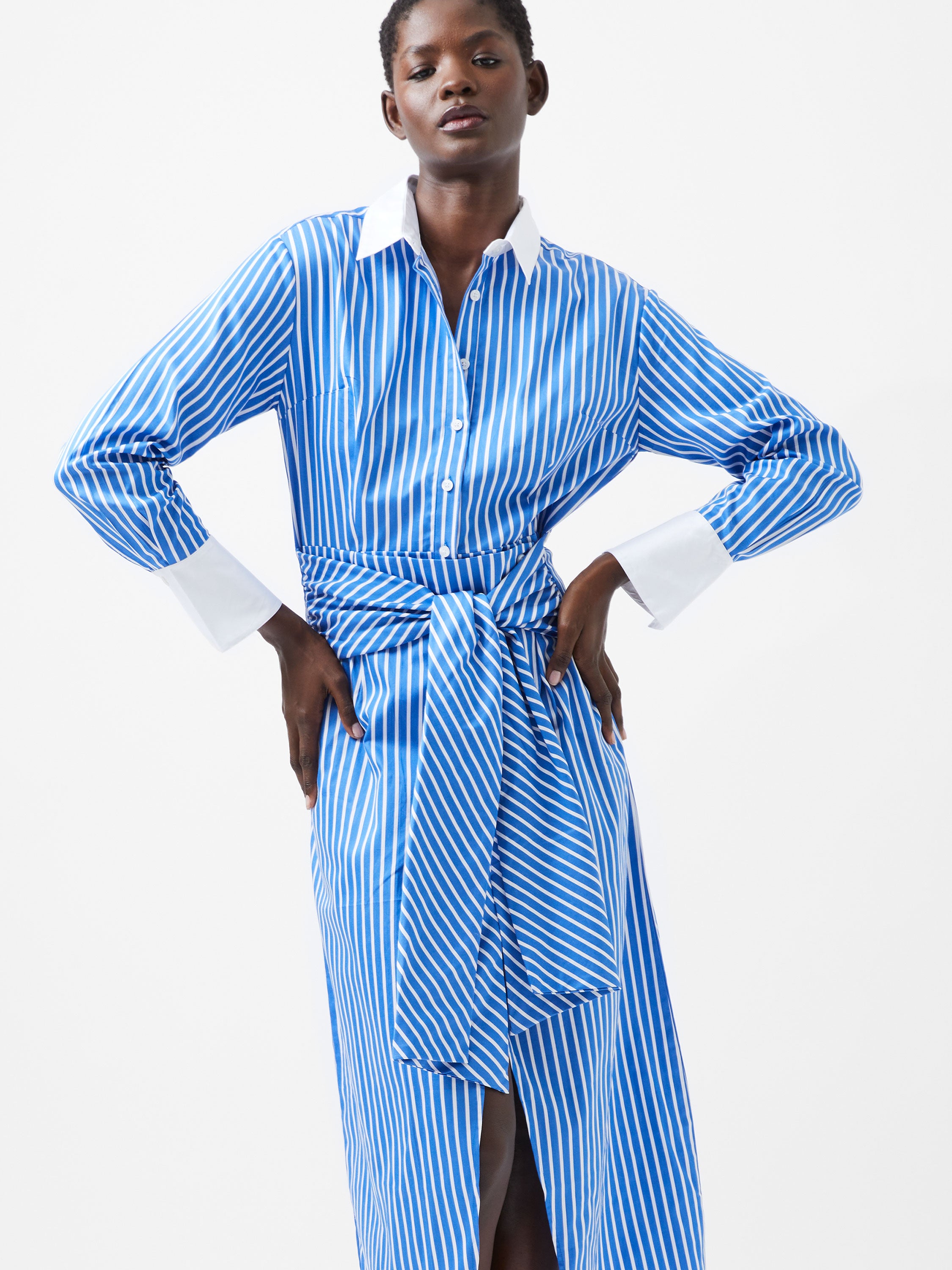 Vestido-Camisa Alexis - Diseño Versátil con Corte Contemporáneo