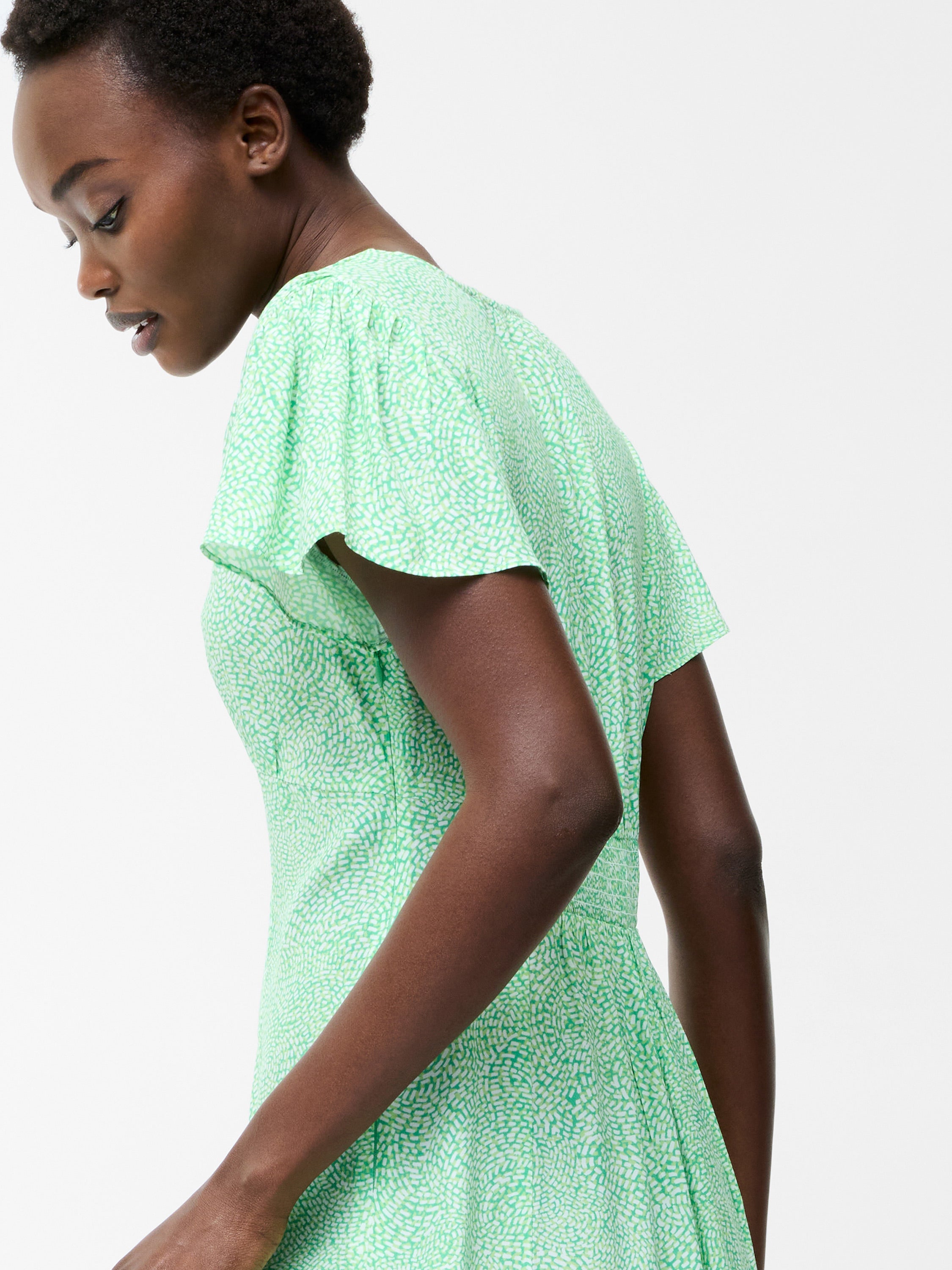 Bernice Vestido Té Ecológico con Escote V y Estampado Botánico