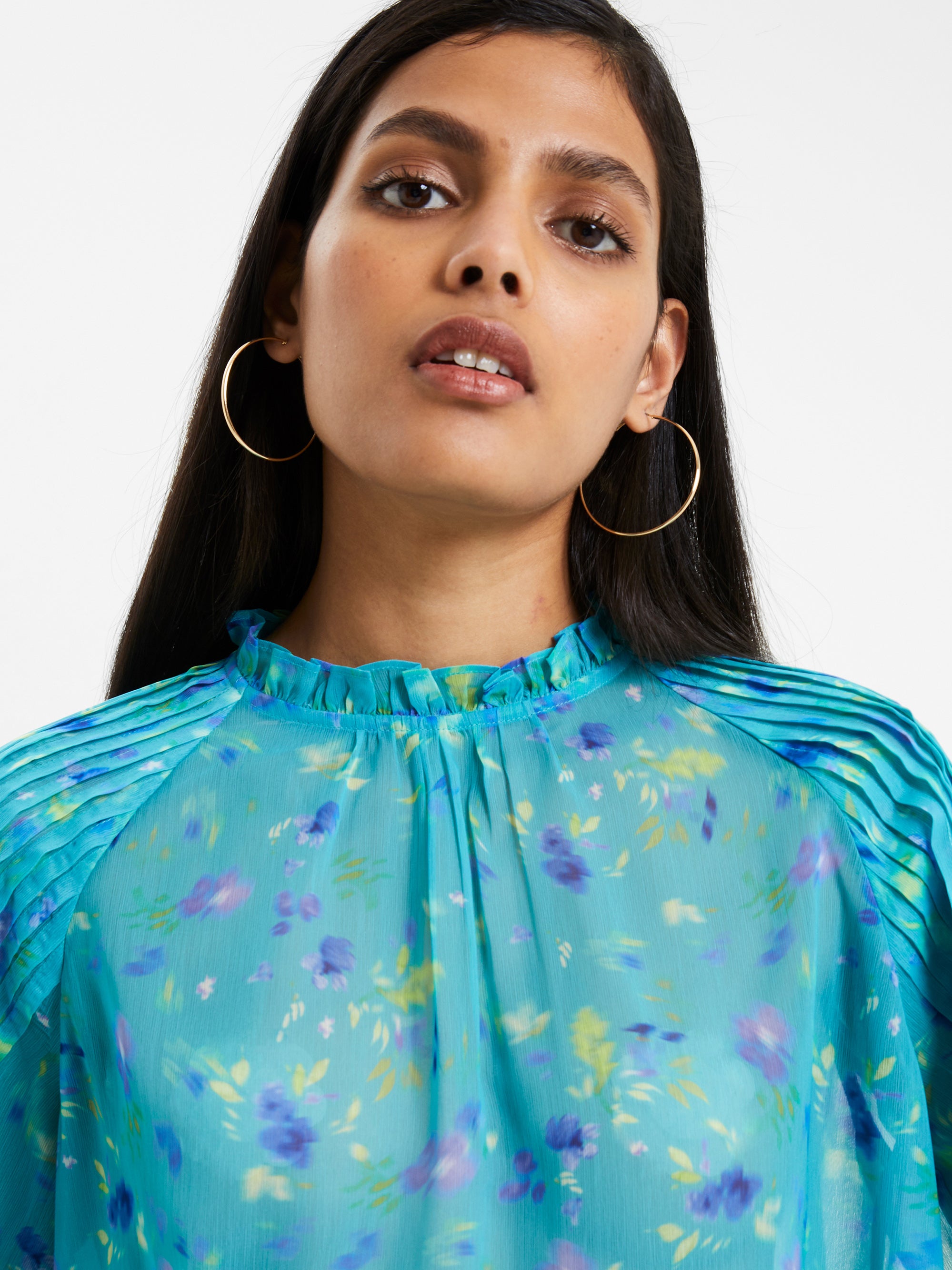 Blusa Plisada Eco Arrugada Hallie - Diseño Sostenible por Aden