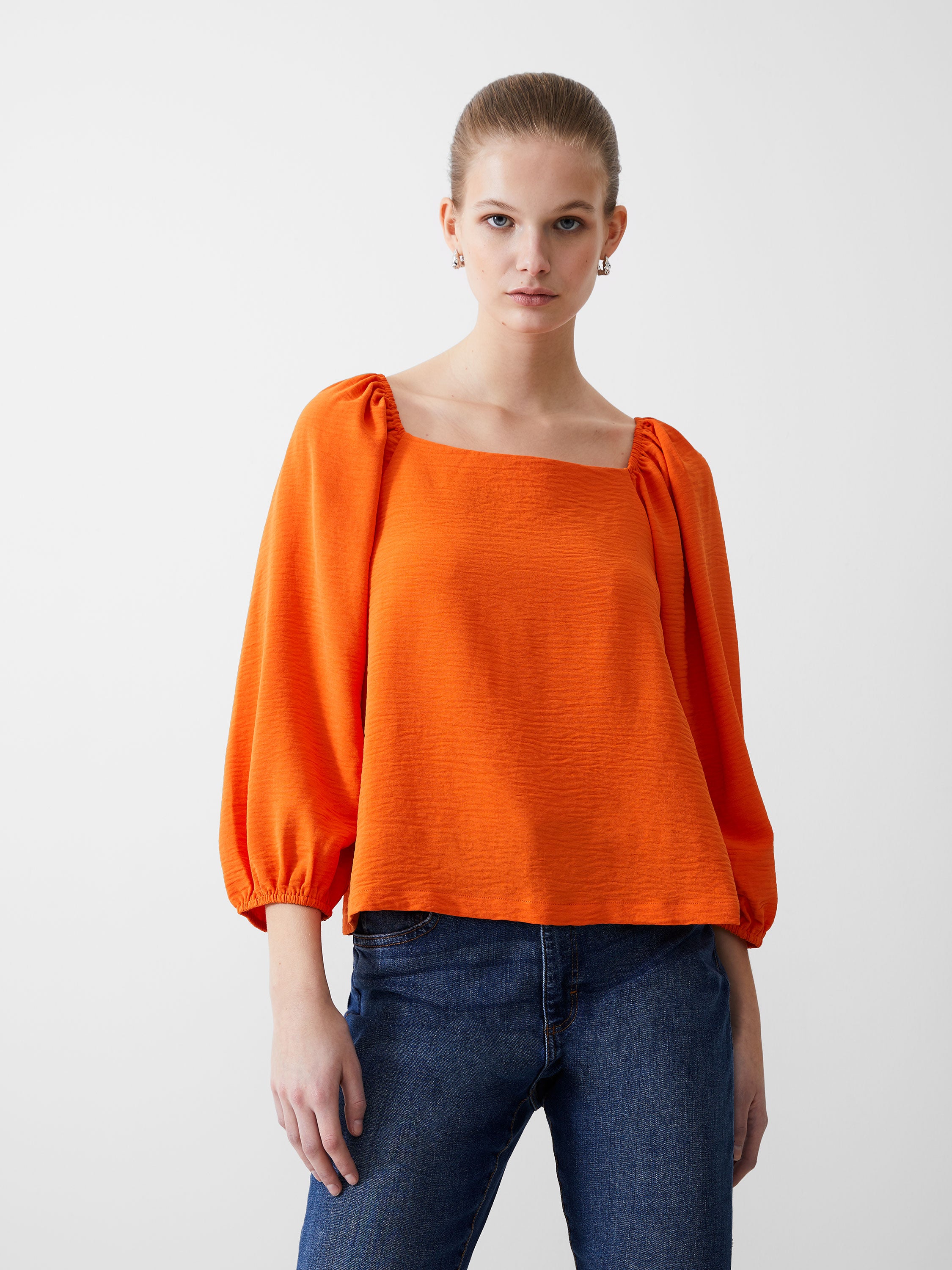 Blusa de Cuello Cuadrado con Manga Globo y Detalles Arrugados
