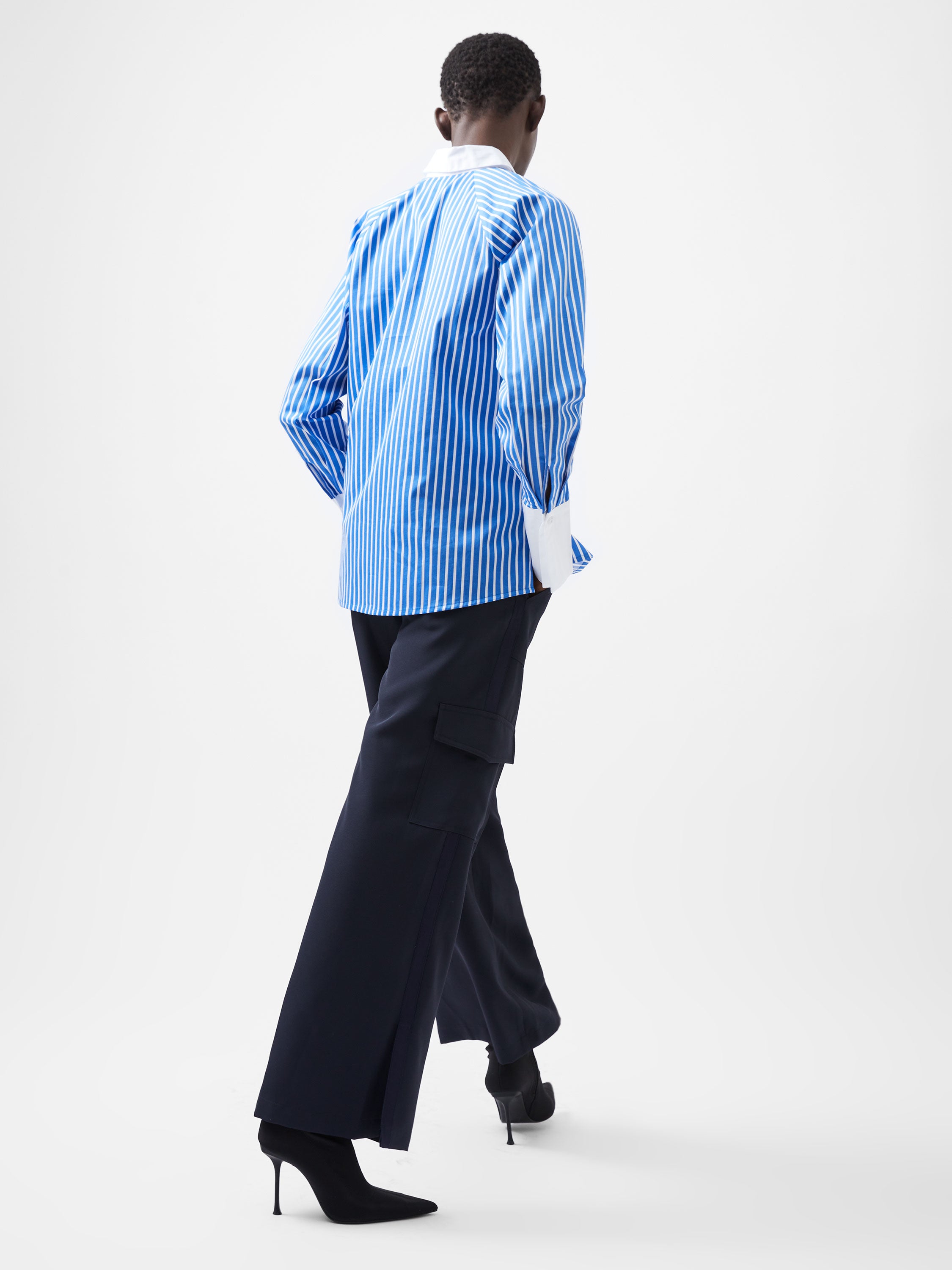 Camisa de Algodón con Rayas Decorativas - Diseño Alexis