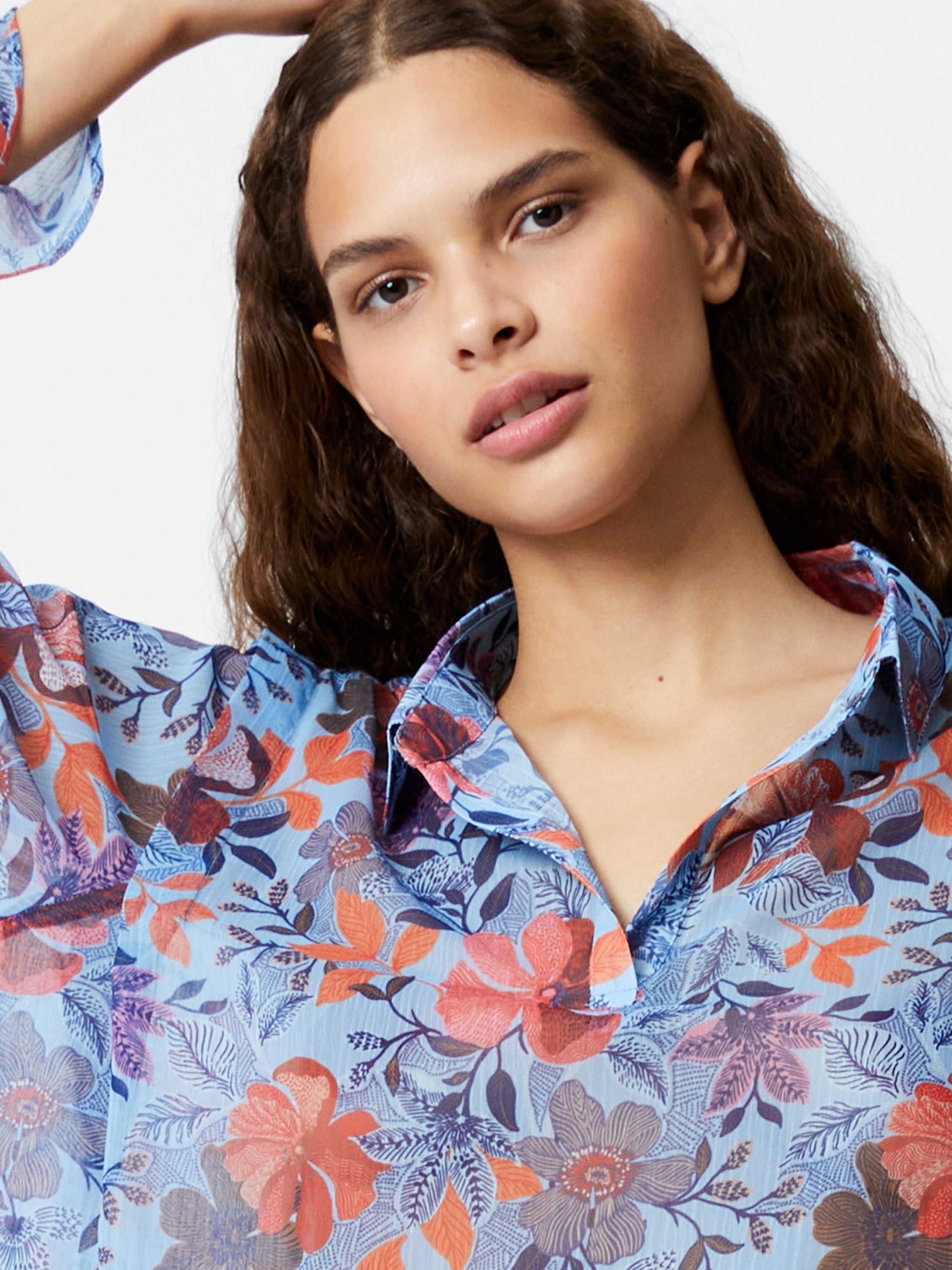 Blusa Elegante de Gasa Adalina con Diseño Popover Casual