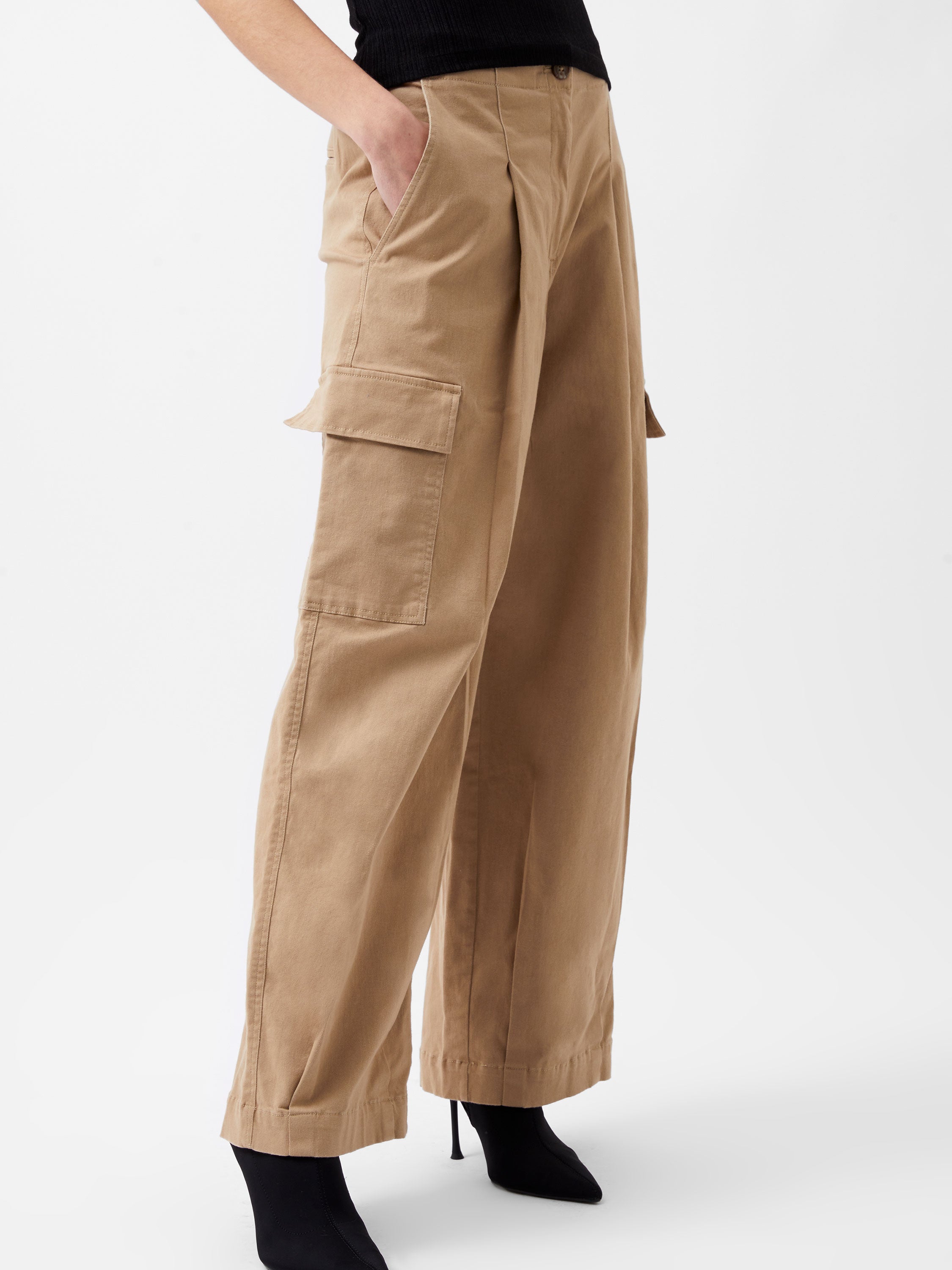 Pantalones Utilitarios Atena en Tela Sarga - Estilo Urbano con Múltiples Bolsillos