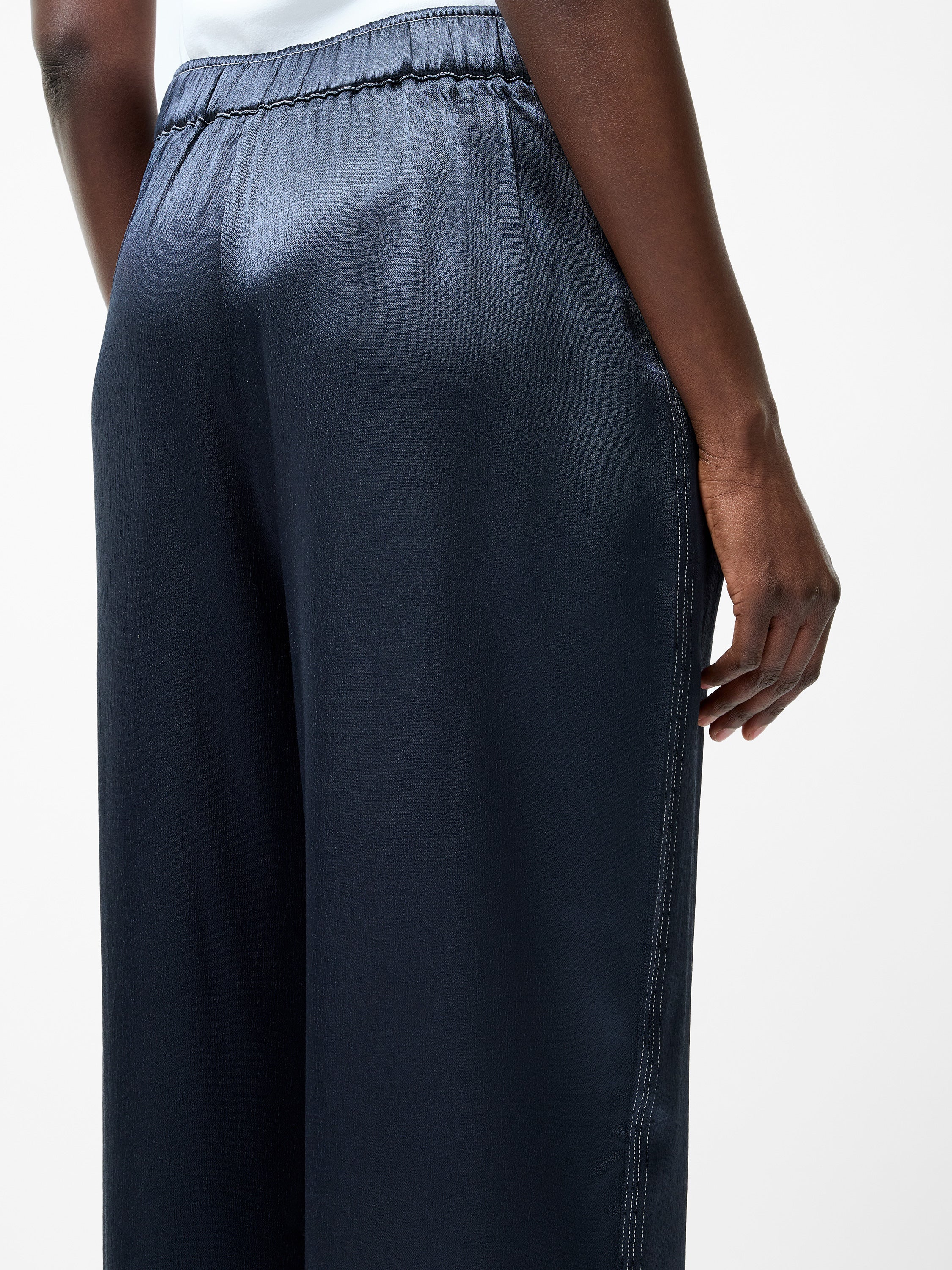 AKITA - Pantalones Holgados de Satén Elástico con Comodidad Moderna