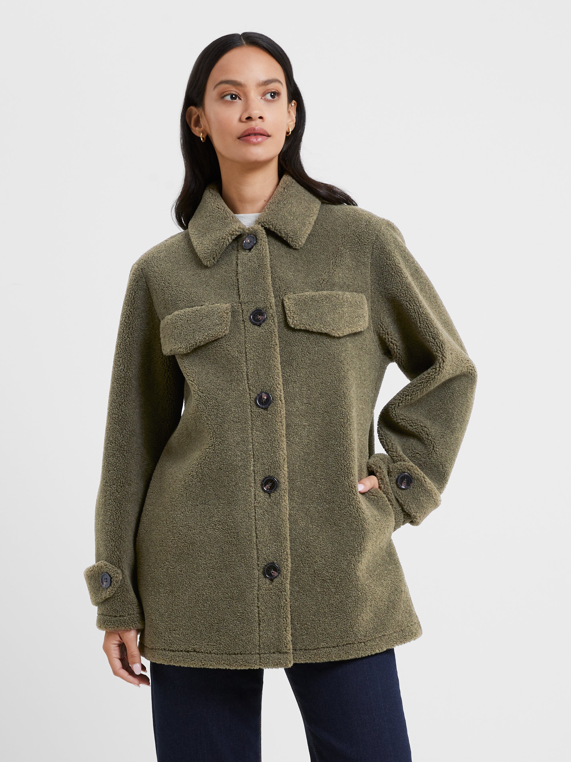Chaqueta Térmica Alona Borg para Climas Fríos - Diseño Premium 
Abrigo Alona Borg con Tecnología Antiviento – Estilo Moderno 
Parka Ultraligera Alona Borg – Resistente al Agua y Versátil 
Chaqueta Impermeable Alona Borg para Aventuras Urbanas 
Abrigo Alona Borg con Capucha Desmontable – Máxima Funcionalidad