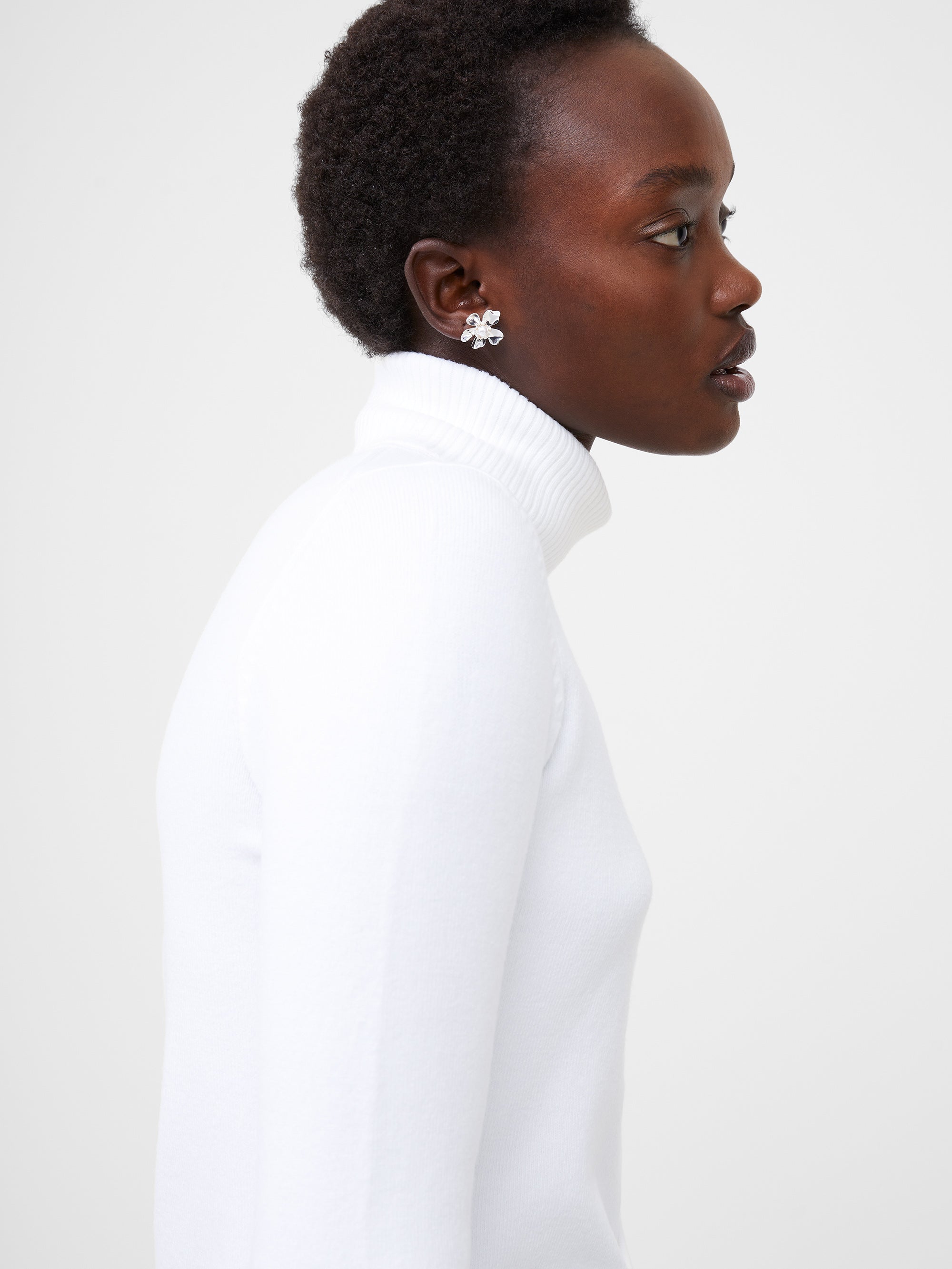 Blusa Túnica Acanalada de Cuello Alto en Tejido Suave