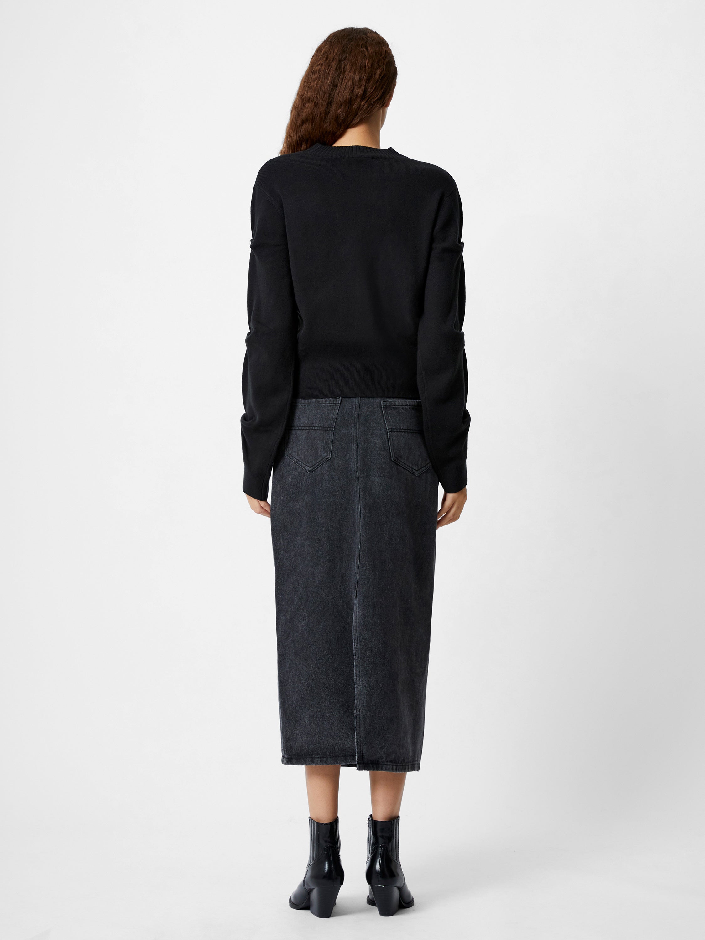 Sweater Suave con Detalles de Perlas Falsas en Mangas y Cuello Redondo