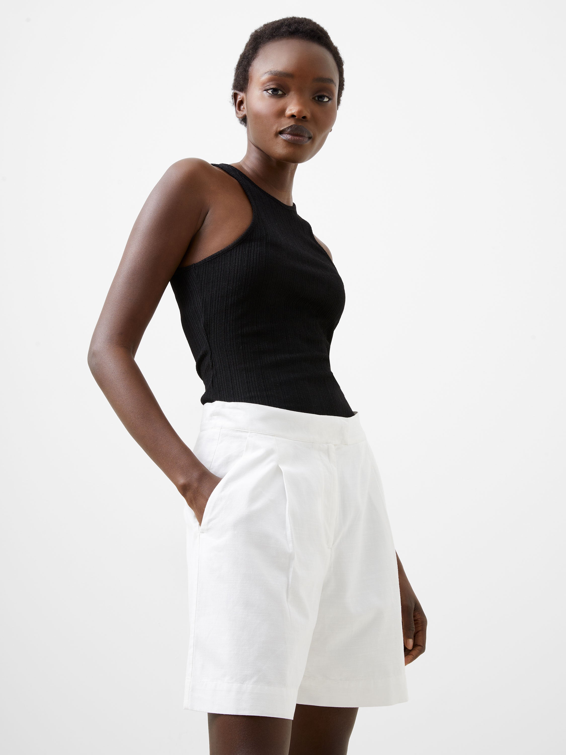 Bermudas Urbanas Alania - Estilo Casual Verano 2024 con Diseño Exclusivo en Algodón Orgánico