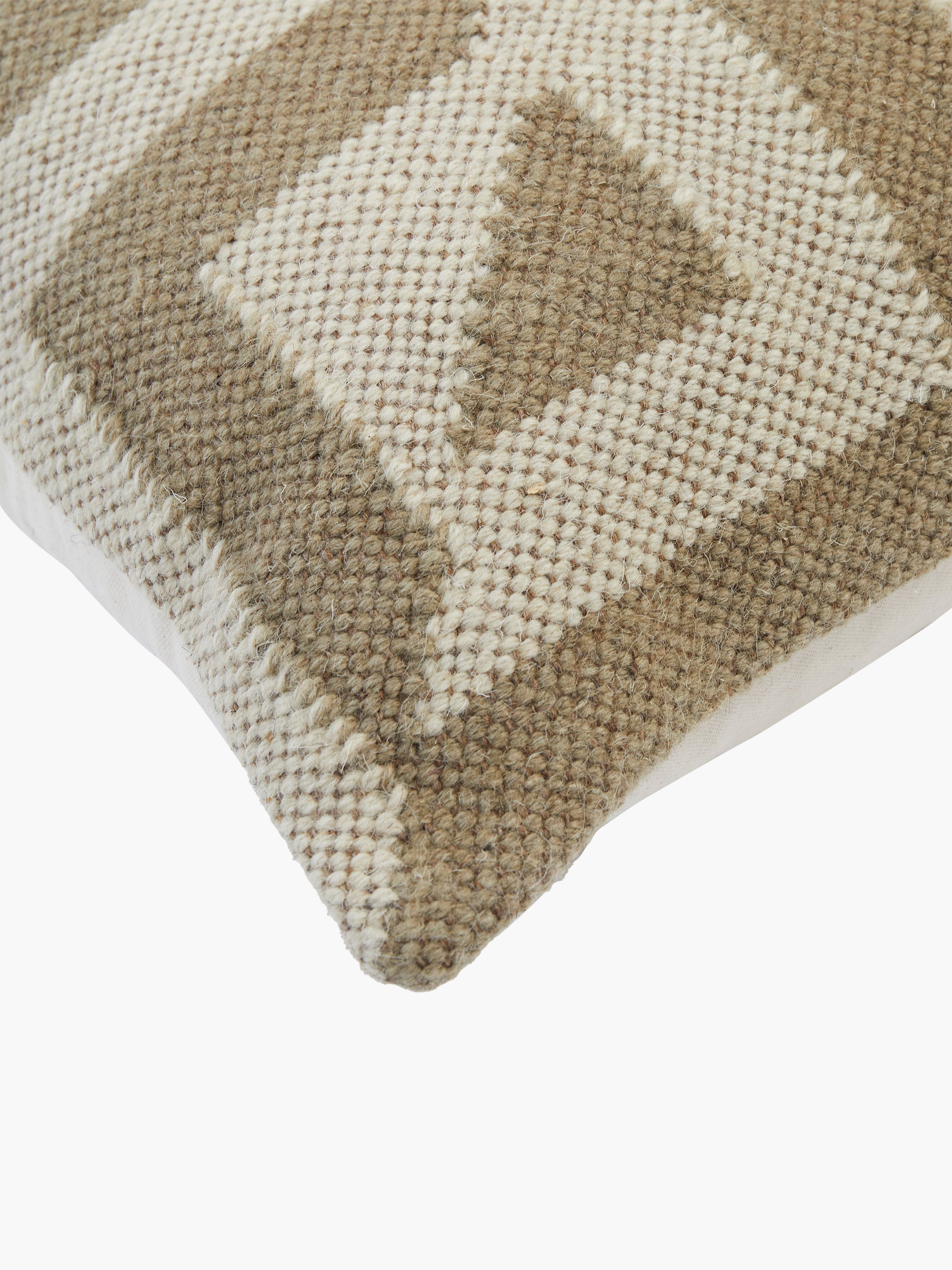 Delphi Cushion