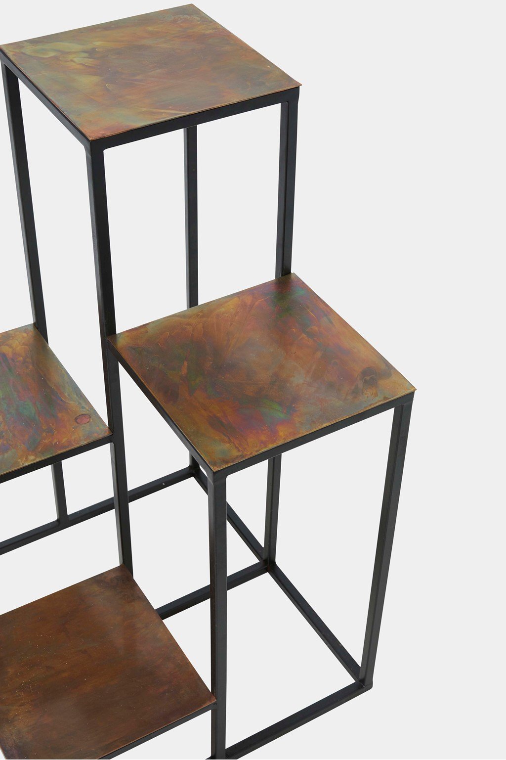 Soporte Moderno para Macetas de 4 Niveles con Acabado Cobrizo - Estructura Elegante para Plantas de Interior y Exterior