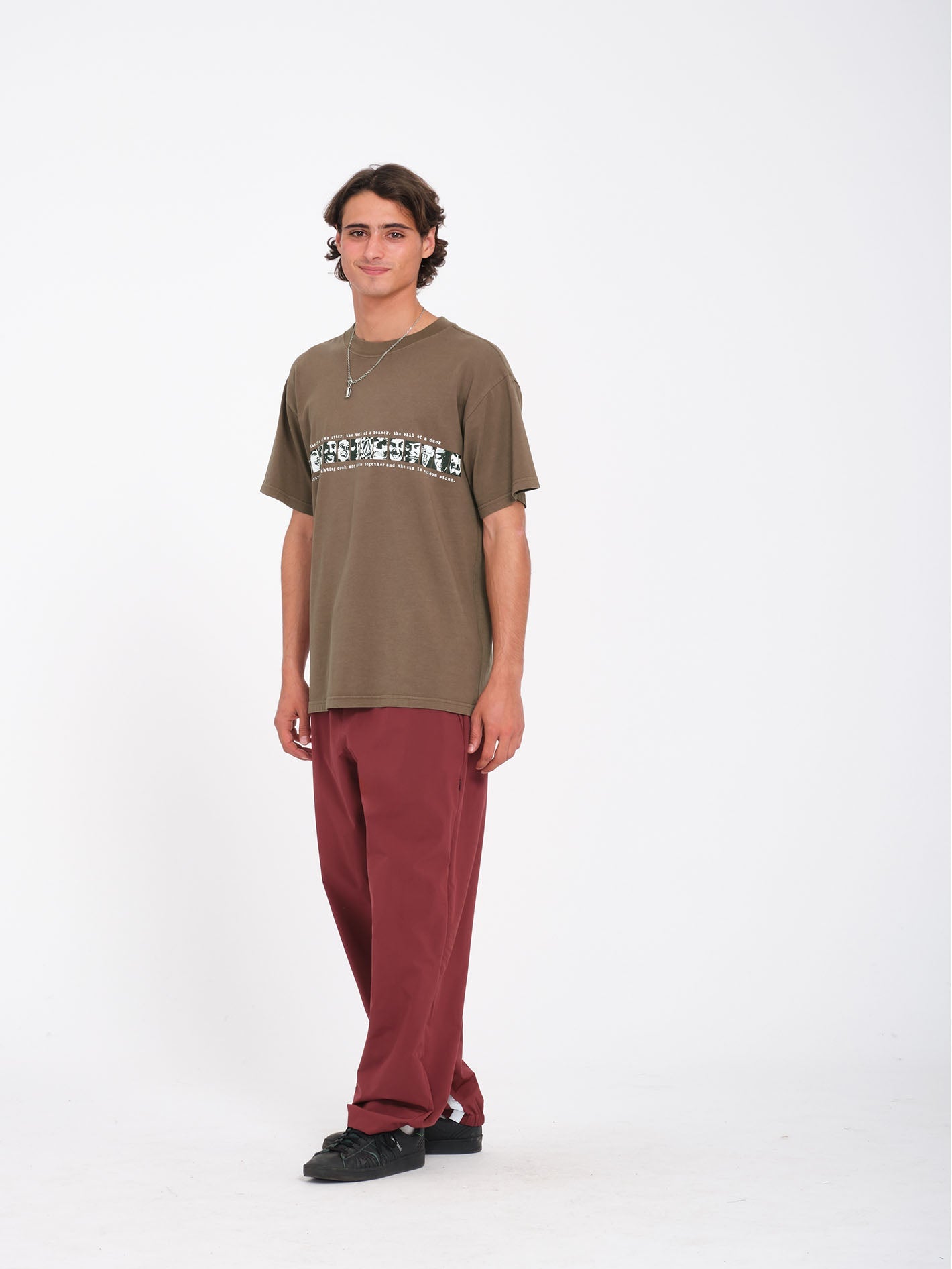 Camiseta Urbana Remy Vitals para Skaters - Color Tierra Desgastada