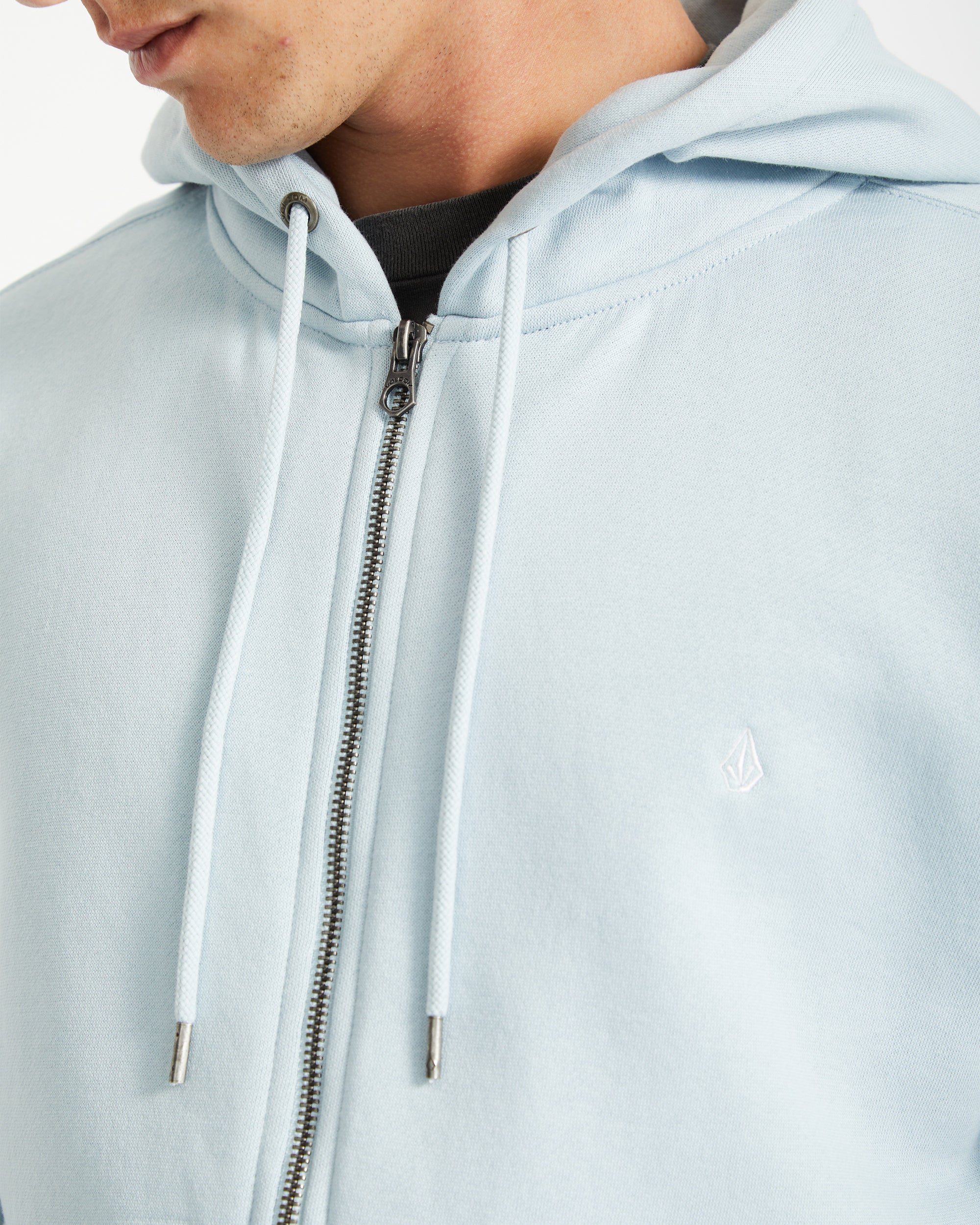 Chaqueta deportiva con capucha integral y cierre frontal Monolito - Azul Carolina en tono deportivo