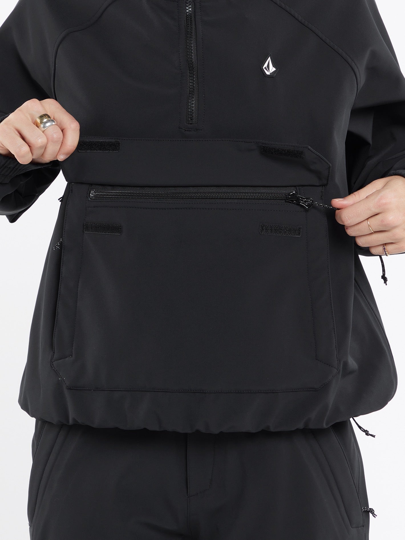 Chaqueta Ultraligera Sinterizada con Elasticidad Integrada - Tono Negro Clásico, Diseño Ergonómico y Comodidad Superior