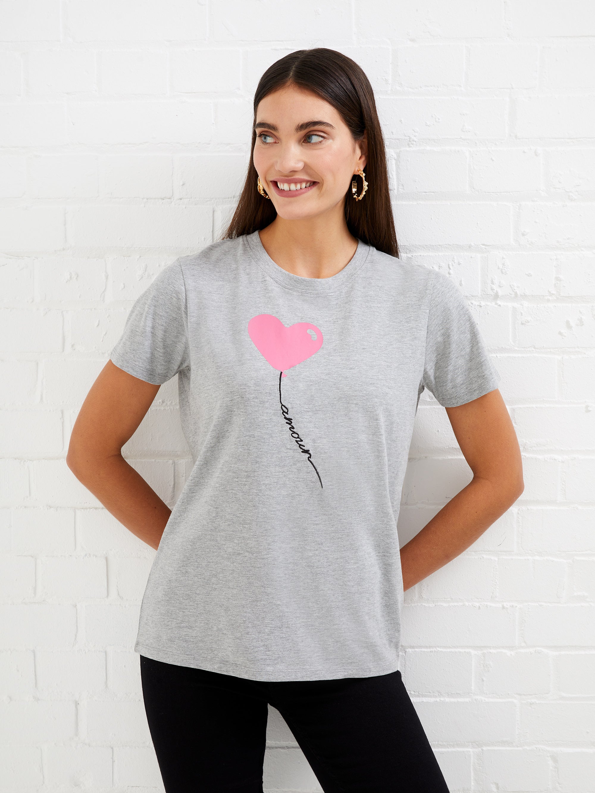 Camiseta Vibrante con Estampado de Globos Románticos